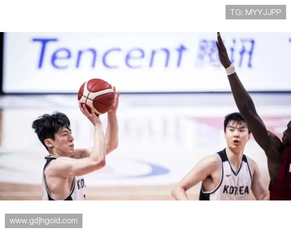 中国男篮内线主导进攻制胜 三分防守致韩国无力反击 中国男篮内线主导进攻制胜 三分防守致韩国无力反击